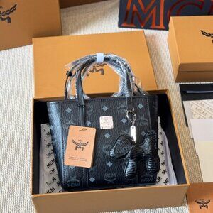MCM New Shopping Bag Handbag/Shoulder Bag